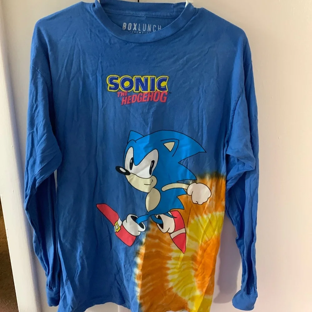 Boxlunch Sonic The Hedgehog Classic Sonic Radial Dye Long Sleeve Shirt - Picture 1 of 4